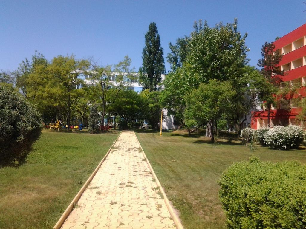 Hotel Piccadilly Mamaia Bagian luar foto