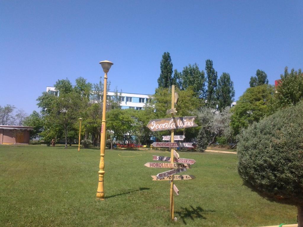 Hotel Piccadilly Mamaia Bagian luar foto