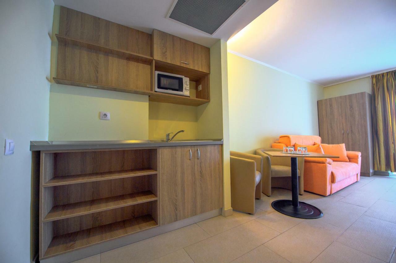 Hotel Piccadilly Mamaia Bagian luar foto