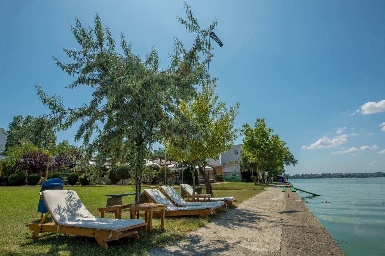 Hotel Piccadilly Mamaia Bagian luar foto