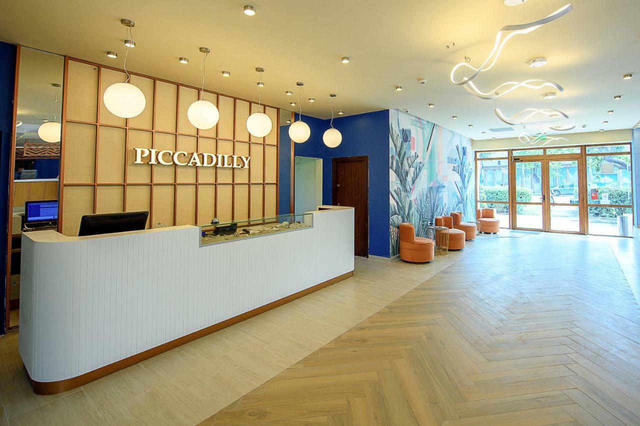 Hotel Piccadilly Mamaia Bagian luar foto
